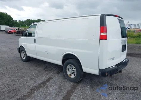 2011 Chevrolet Express 2500 Work Van from USA, damaged, VIN 1GCWGFCA5B1169828